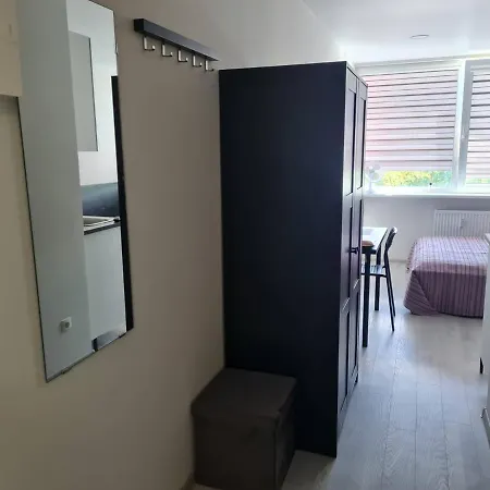 Taikos 8,, Free Parking