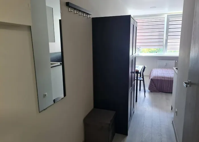 Taikos 8,, Free Parking