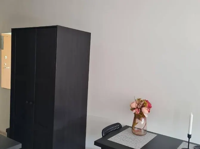 Taikos 8,, Free Parking